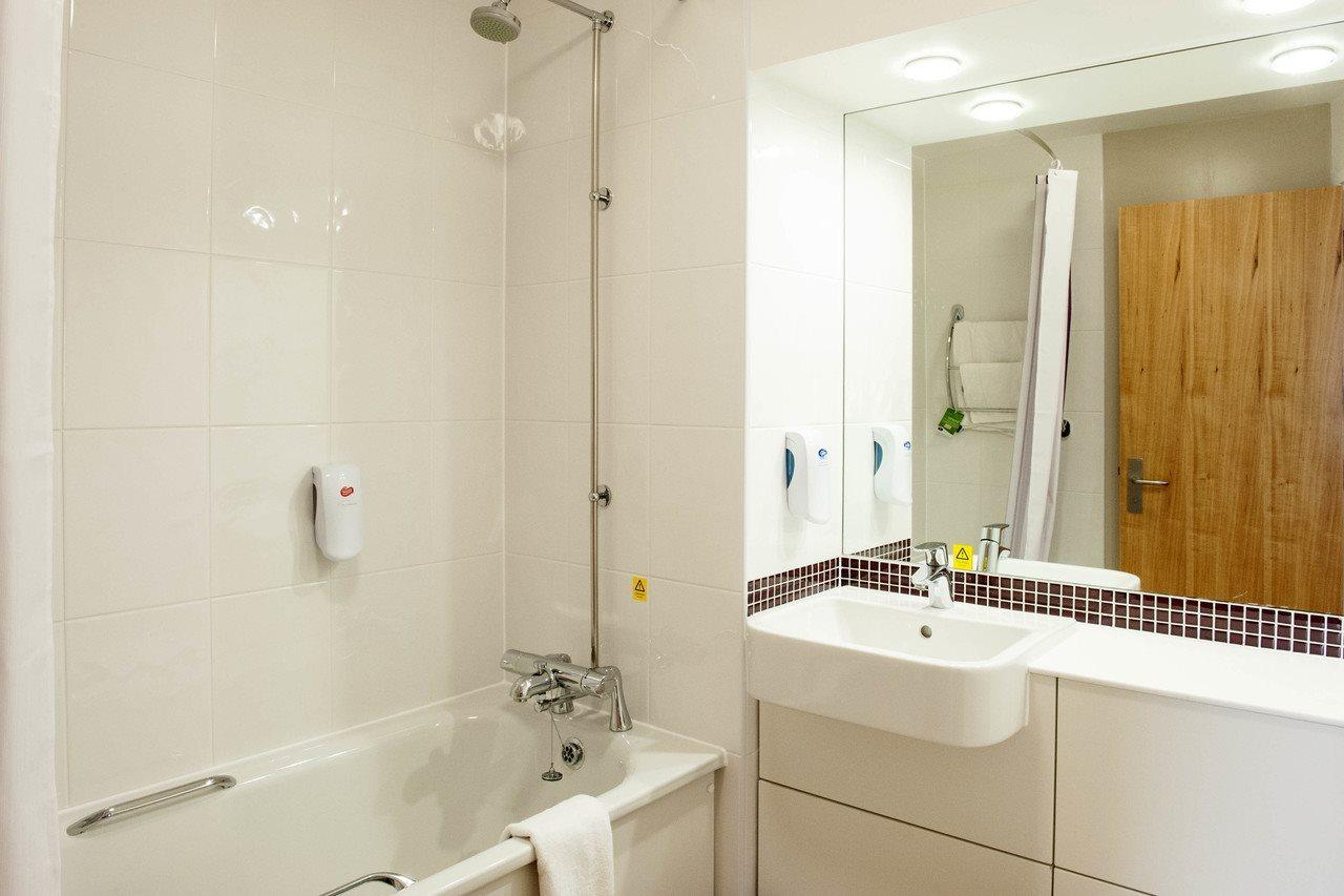 Premier Inn Dudley Town Centre Kültér fotó